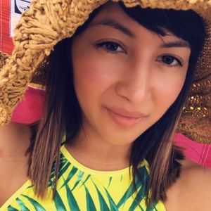 Meet your Posher, Juana